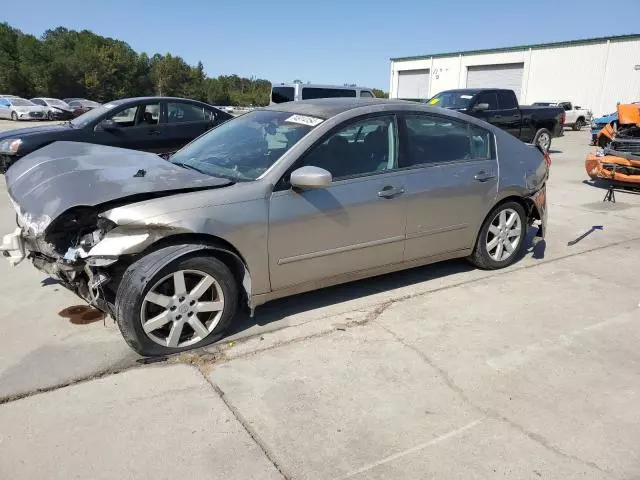 2005 Nissan Maxima SE