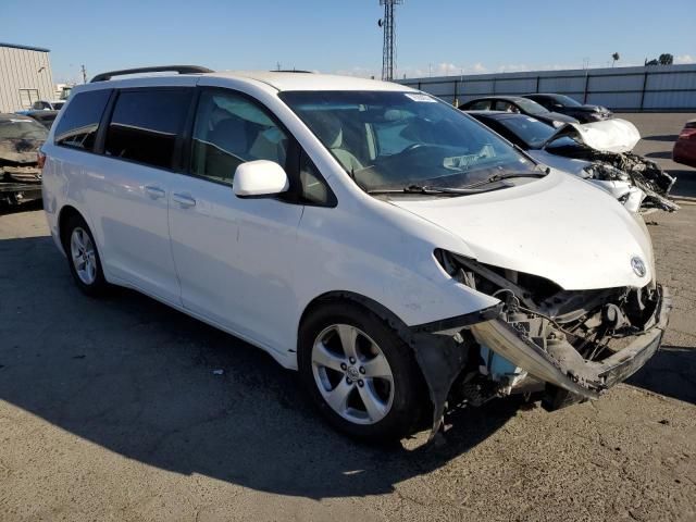 2015 Toyota Sienna LE