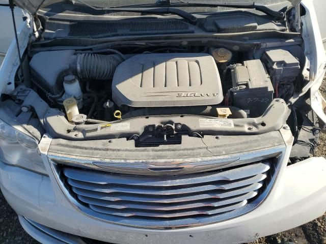 2015 Chrysler Town & Country Touring