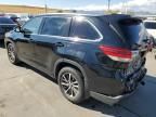 2017 Toyota Highlander SE