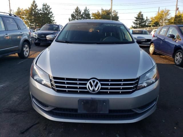 2014 Volkswagen Passat SE