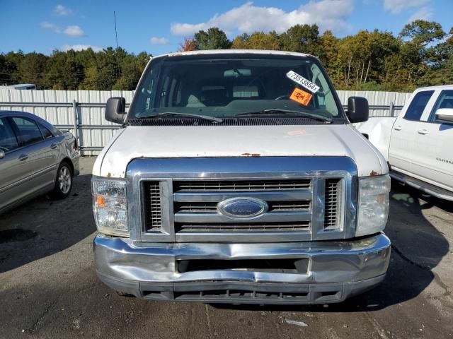 2010 Ford Econoline E350 Super Duty Wagon