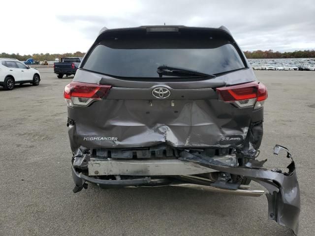 2019 Toyota Highlander SE