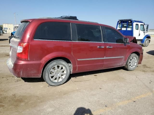 2012 Chrysler Town & Country Touring L