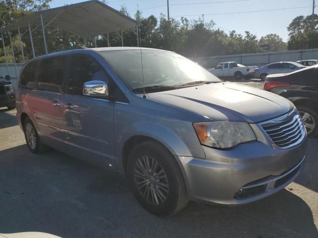 2014 Chrysler Town & Country Touring L