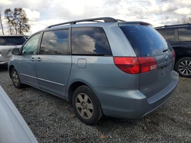 2004 Toyota Sienna CE