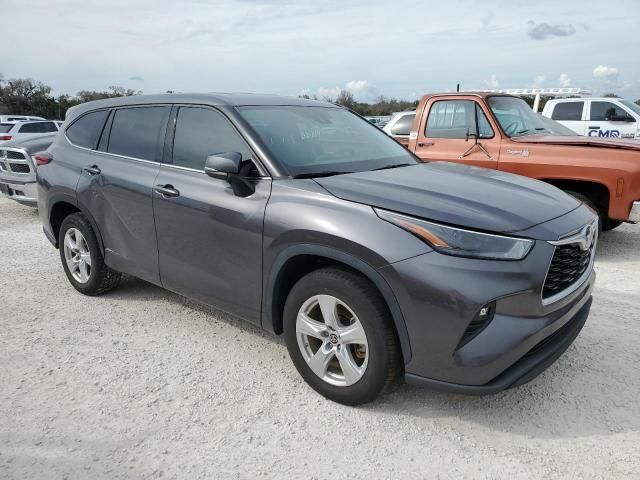 2022 Toyota Highlander Hybrid LE