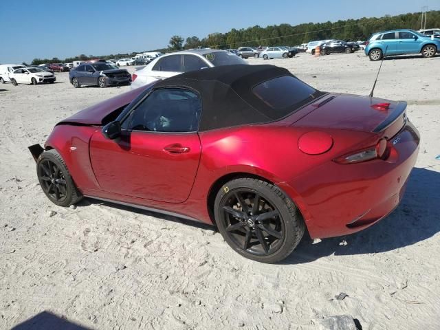 2022 Mazda MX-5 Miata Club