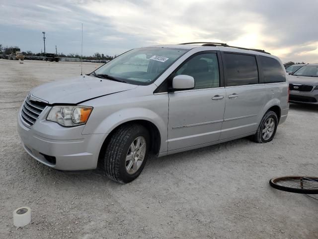 2009 Chrysler Town & Country Touring