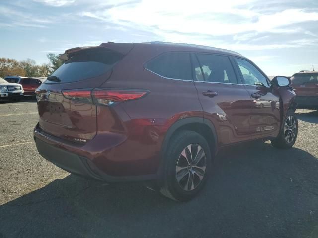 2021 Toyota Highlander XLE