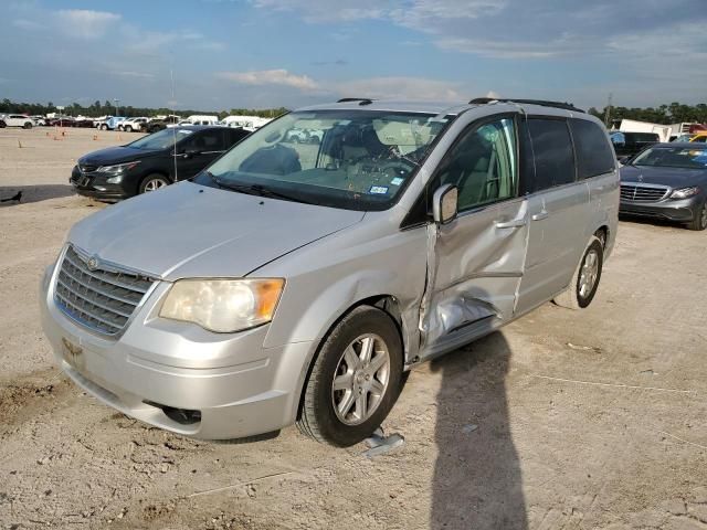 2009 Chrysler Town & Country Touring