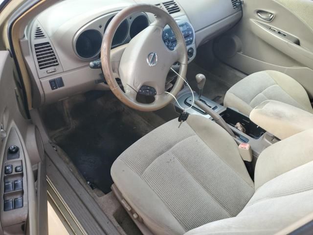 2004 Nissan Altima Base