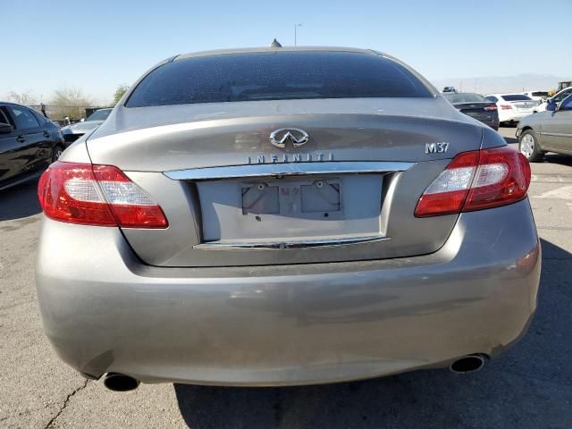 2012 Infiniti M37