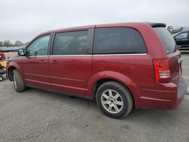 2010 Chrysler Town & Country LX