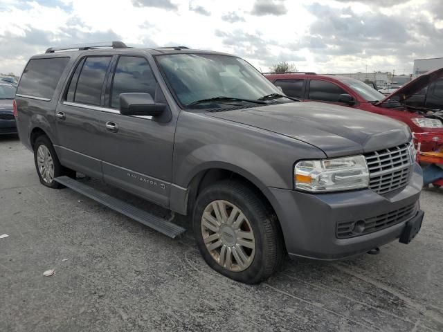 2013 Lincoln Navigator L