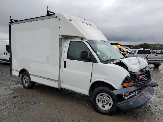 2004 GMC Savana Cutaway G3500