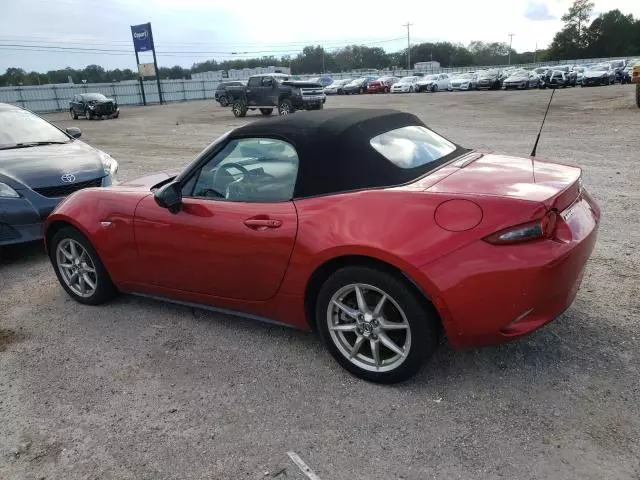 2016 Mazda MX-5 Miata Sport