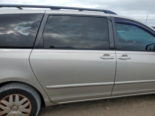 2008 Toyota Sienna CE