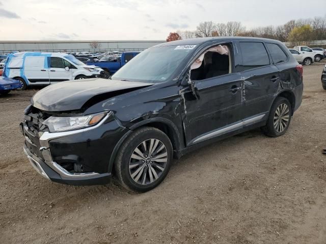 2019 Mitsubishi Outlander SE