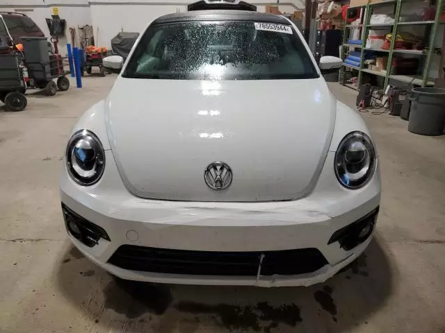 2017 Volkswagen Beetle SE