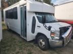 2016 Ford Econoline E450 Super Duty Cutaway Van