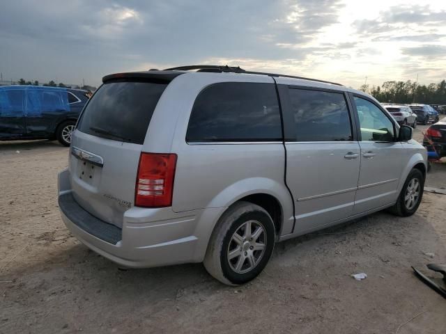 2009 Chrysler Town & Country Touring