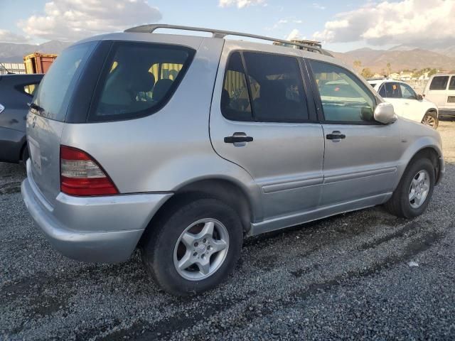 2000 Mercedes-Benz ML 320