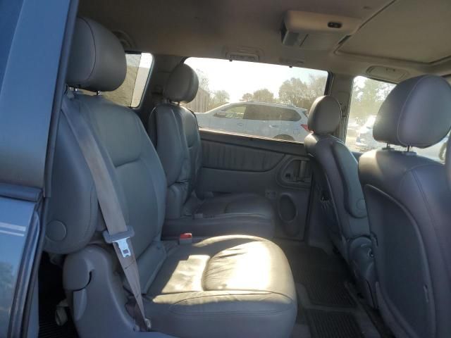 2008 Toyota Sienna XLE