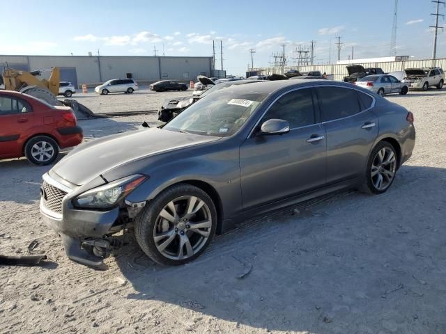 2017 Infiniti Q70 3.7