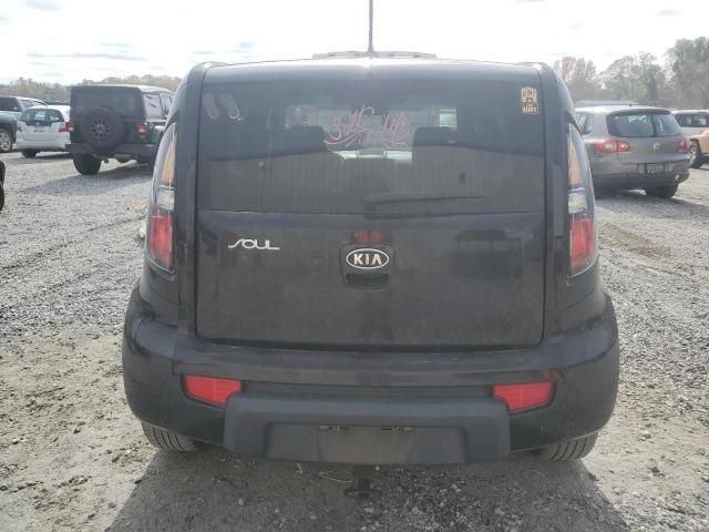 2011 KIA Soul +