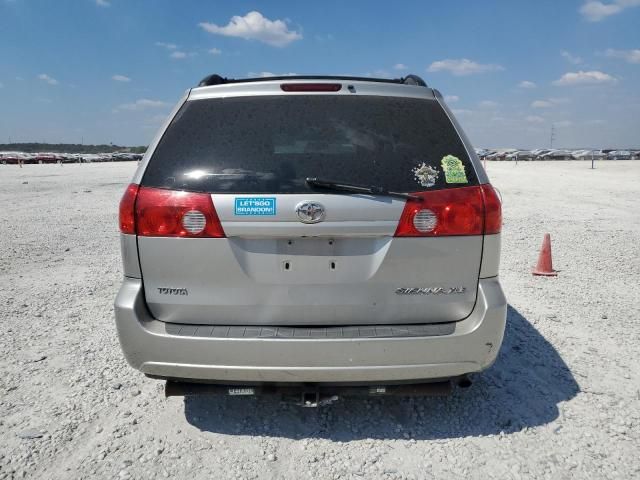 2006 Toyota Sienna XLE