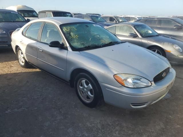 2005 Ford Taurus SE