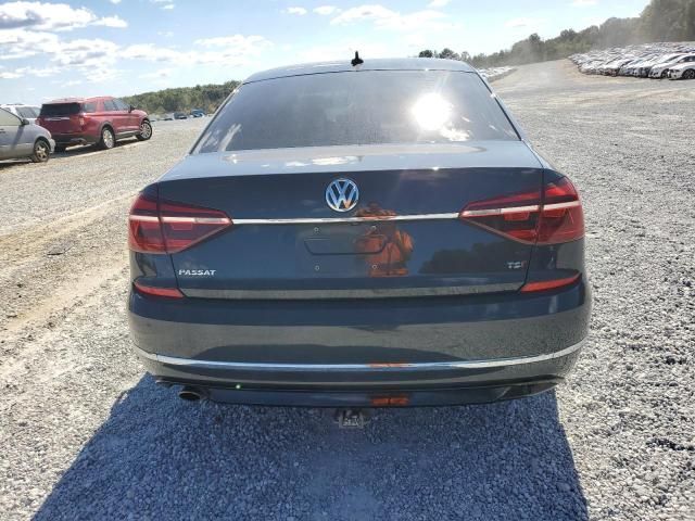 2017 Volkswagen Passat R-Line