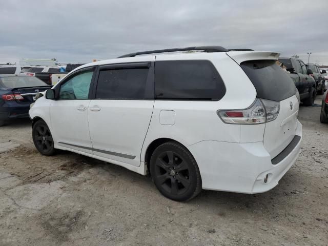 2012 Toyota Sienna Sport