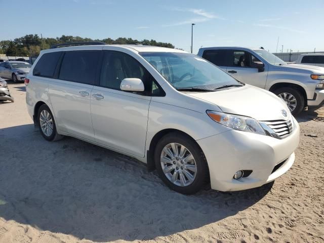 2013 Toyota Sienna XLE