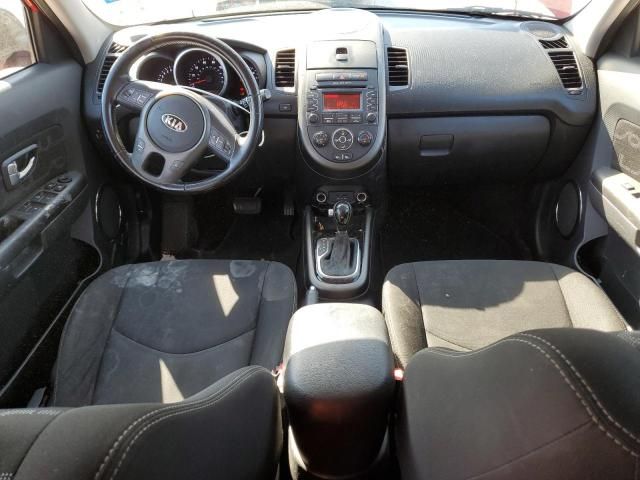 2013 KIA Soul +