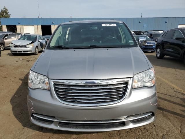 2015 Chrysler Town & Country Touring L