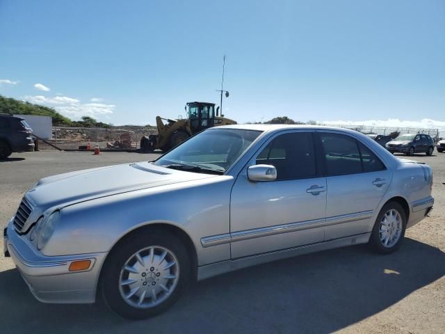 2000 Mercedes-Benz E 320