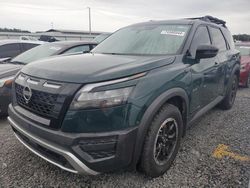 Carros dañados por inundaciones a la venta en subasta: 2023 Nissan Pathfinder SV