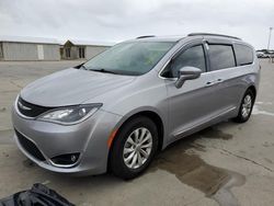 Carros dañados por inundaciones a la venta en subasta: 2017 Chrysler Pacifica Touring L