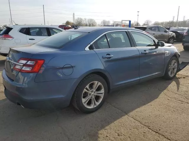 2018 Ford Taurus SEL