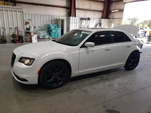 2022 Chrysler 300 S