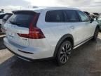 2023 Volvo V60 Cross Country Ultimate