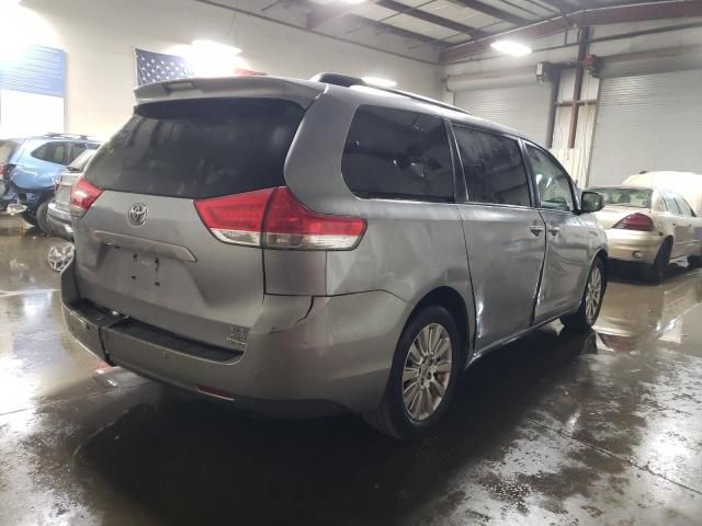 2012 Toyota Sienna XLE