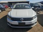 2017 Volkswagen Passat SE