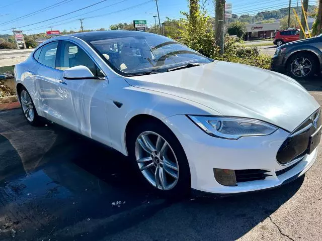 2014 Tesla Model S