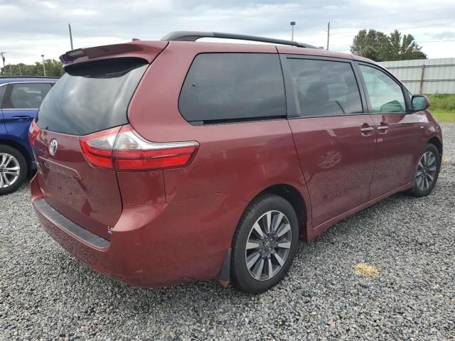 2020 Toyota Sienna LE