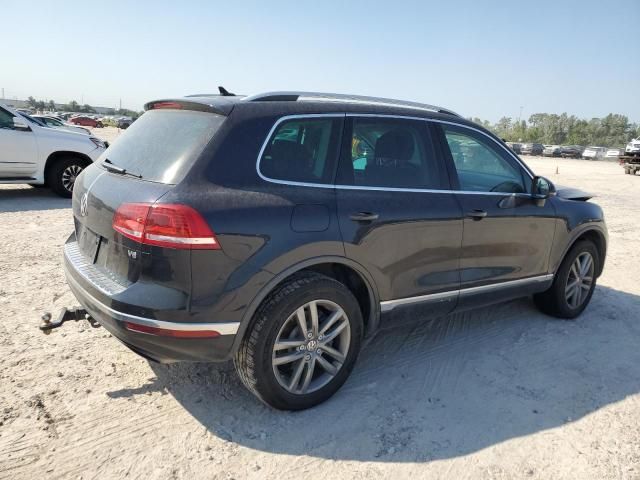 2016 Volkswagen Touareg Sport