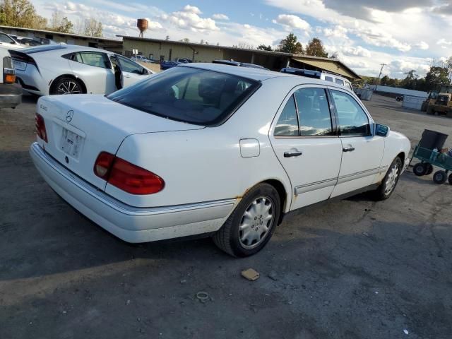 1996 Mercedes-Benz E 320