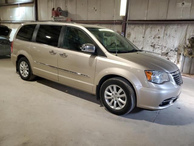 2015 Chrysler Town & Country Limited Platinum